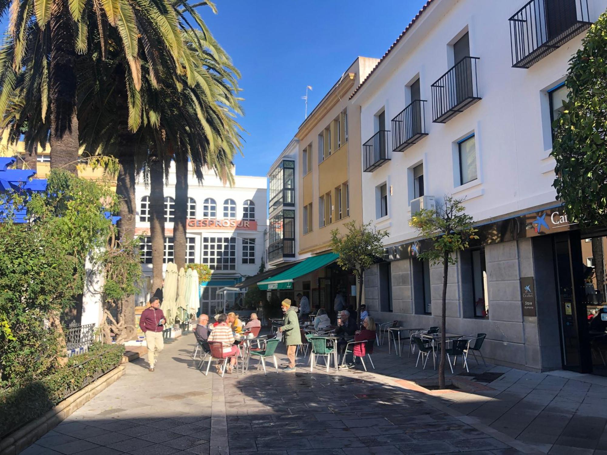 Estudio Colon Ayamonte Luaran gambar