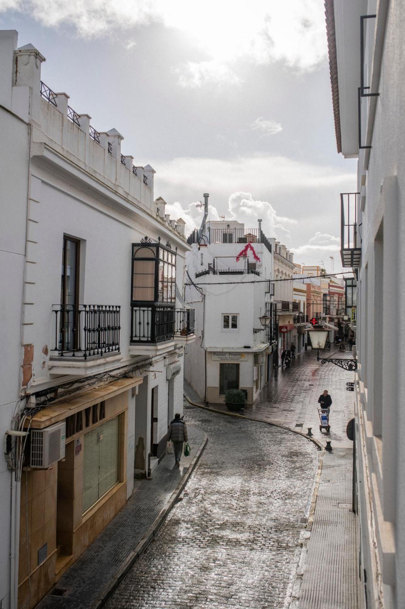 Estudio Colon Ayamonte Luaran gambar